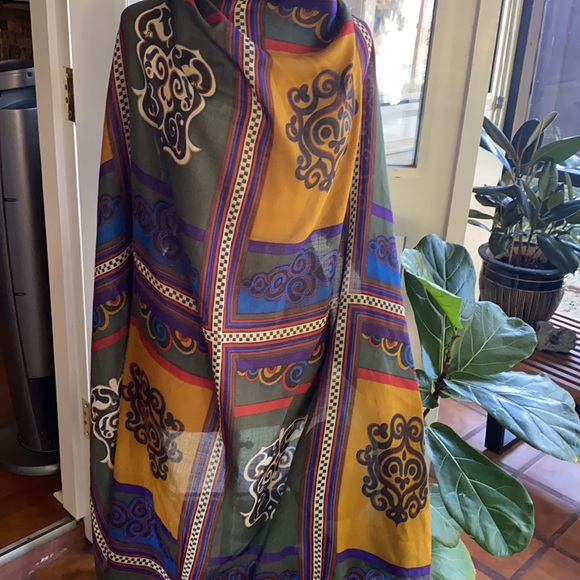 Valentino 55” wool and silk scarf - Picture 8 of 9